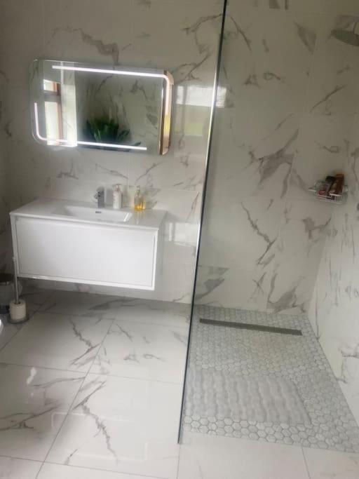 ווסטפורט Modern Apartment At Croagh Patrick מראה חיצוני תמונה